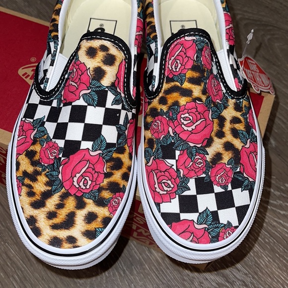 Vans Classic Slip-On (Rose & Animal Checkerboard) New ❤️ - Picture 3 of 15